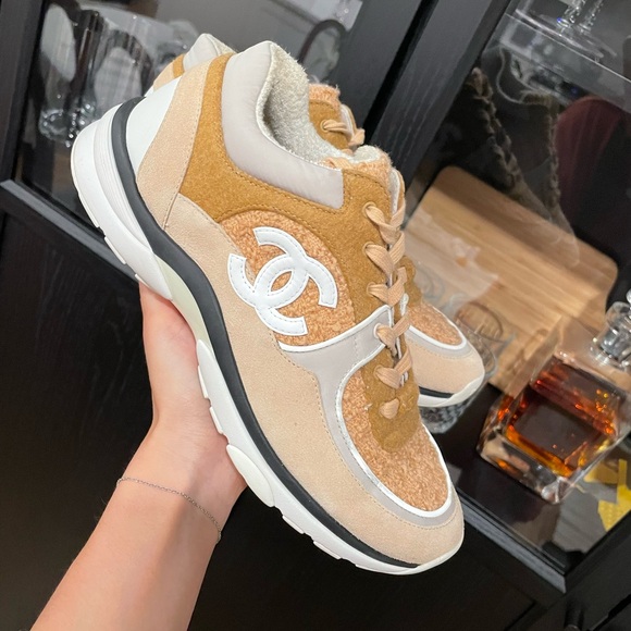Chanel - Low Top Women's Trainers SZ 39.5 - Picture 1 of 12
